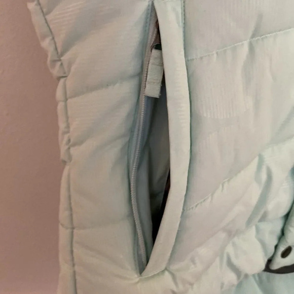 Burton womens Large light aqua blue w/ faux fur hood button + zip 2 pocket EUC - Picture 4 of 6